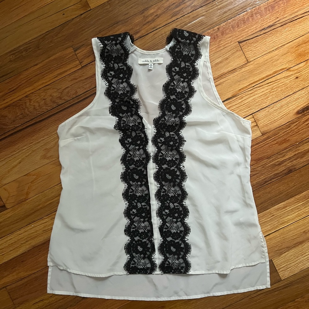 Perfect condition sleeveless top Robbi & nikki